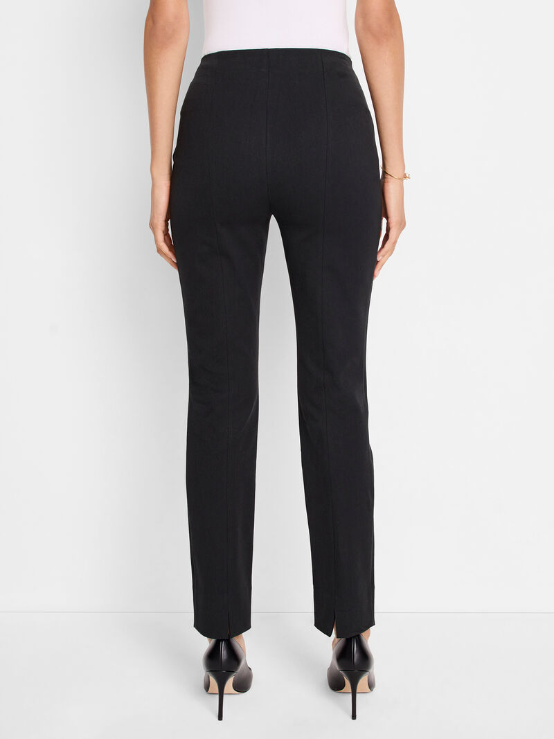 Woman Wears 28" Newbury Slim Cotton Bi-Stretch Pull On Pant image number 3