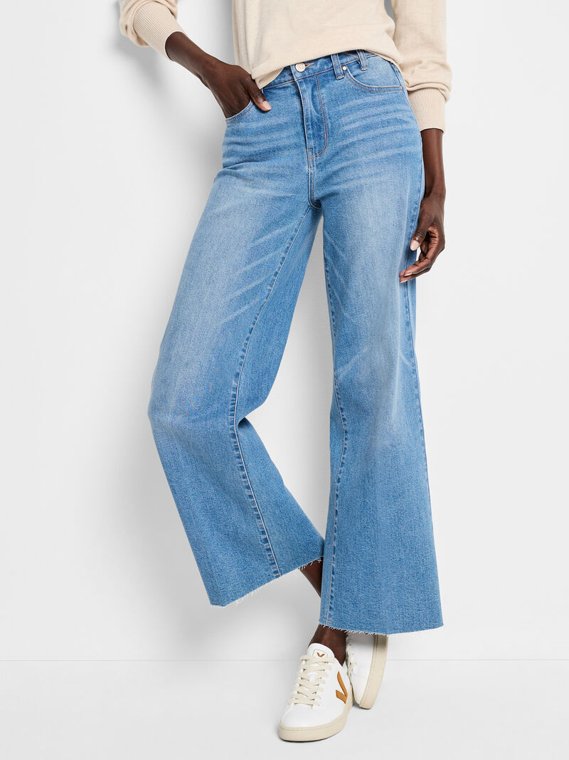 Woman Wears NZ Denim 28" Weekend Wide Leg Jeans image number 1