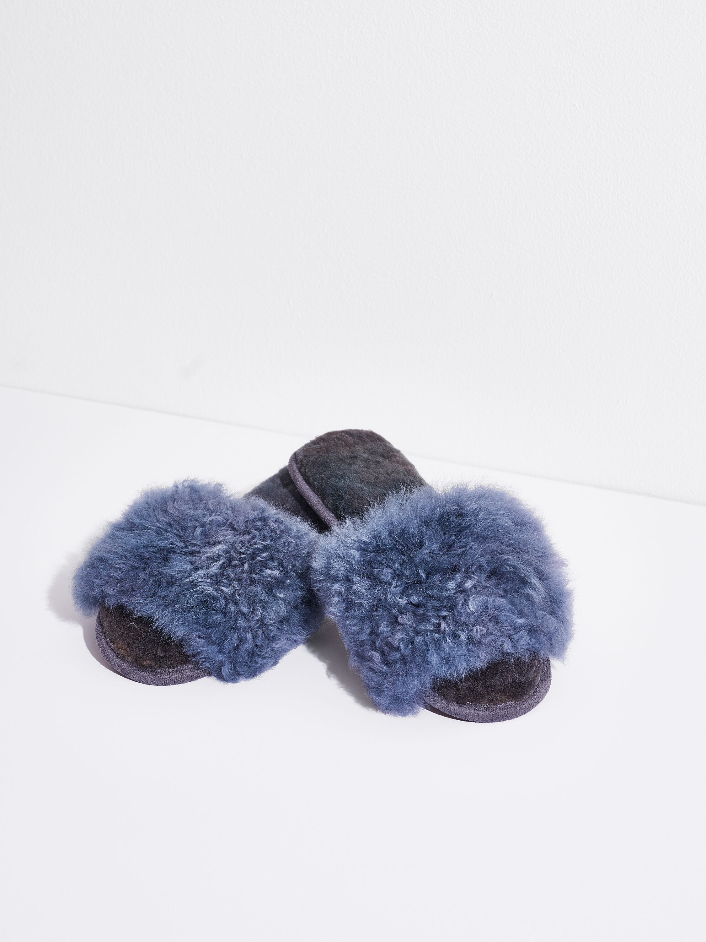 samantha holmes slippers